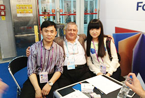 visita del cliente Alucoworld Factory